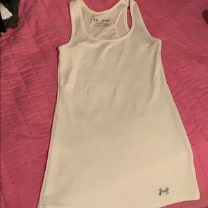 Fitted work out tank